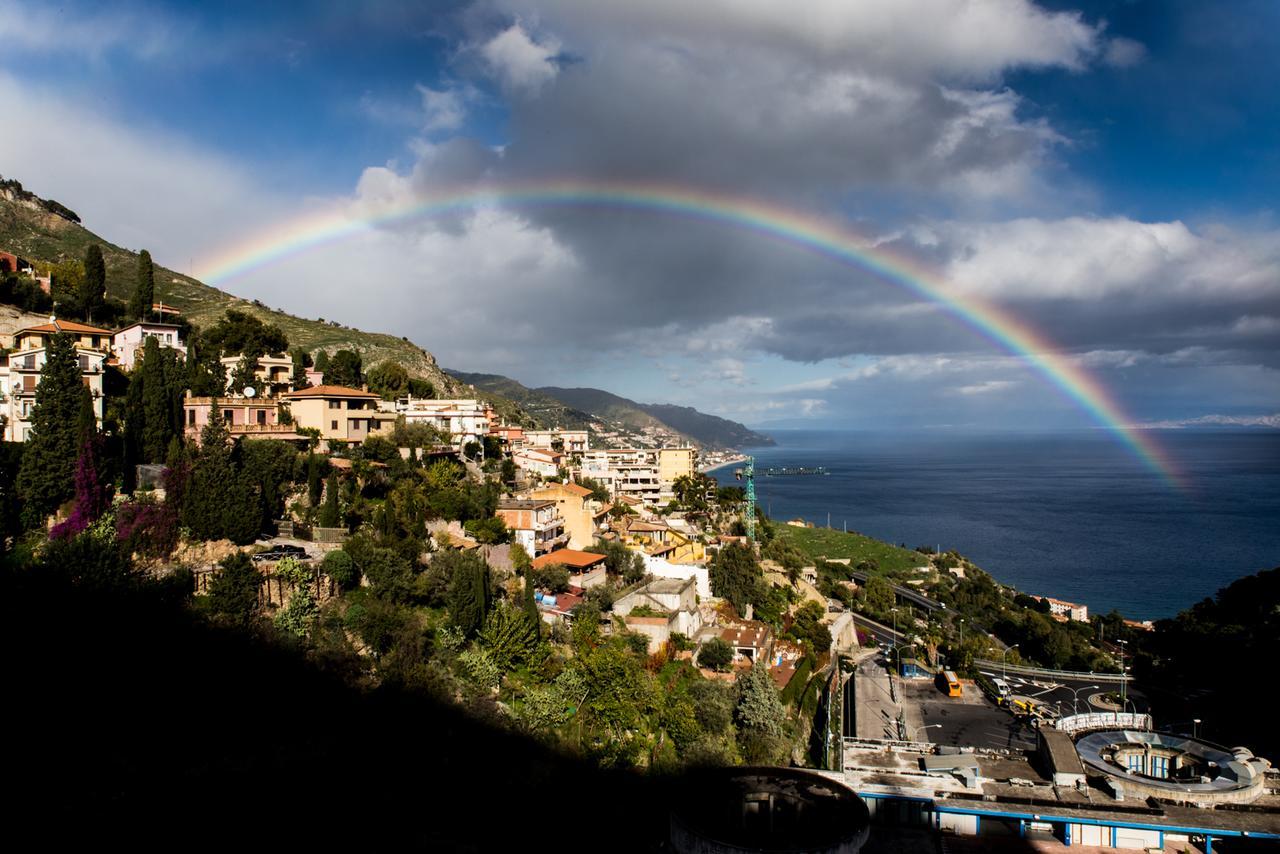 Il Piccolo Diavolo Apartment Taormina Ngoại thất bức ảnh