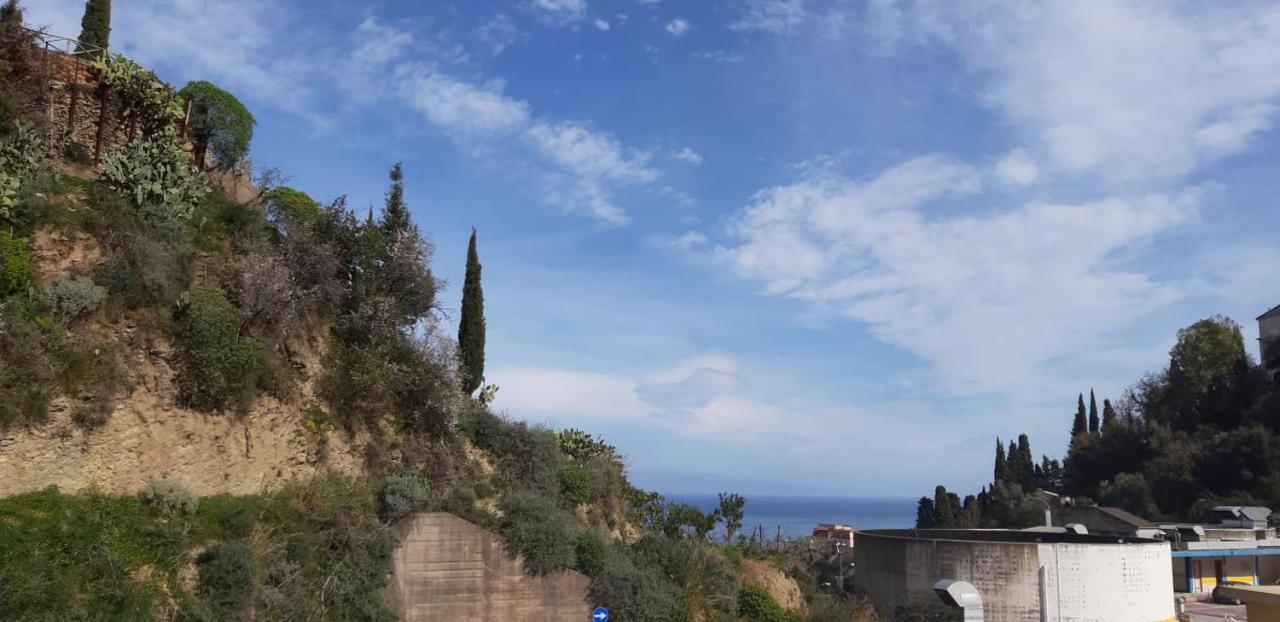 Il Piccolo Diavolo Apartment Taormina Ngoại thất bức ảnh